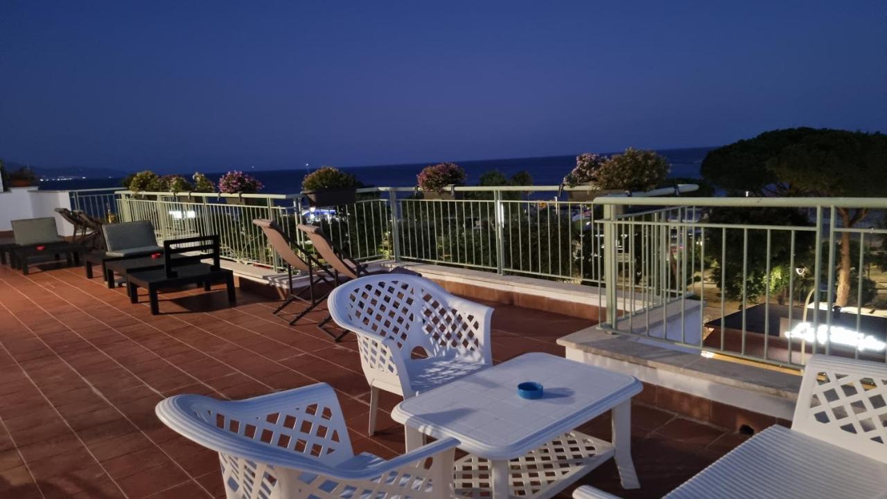 Reale Apartments Terracina Eksteriør billede