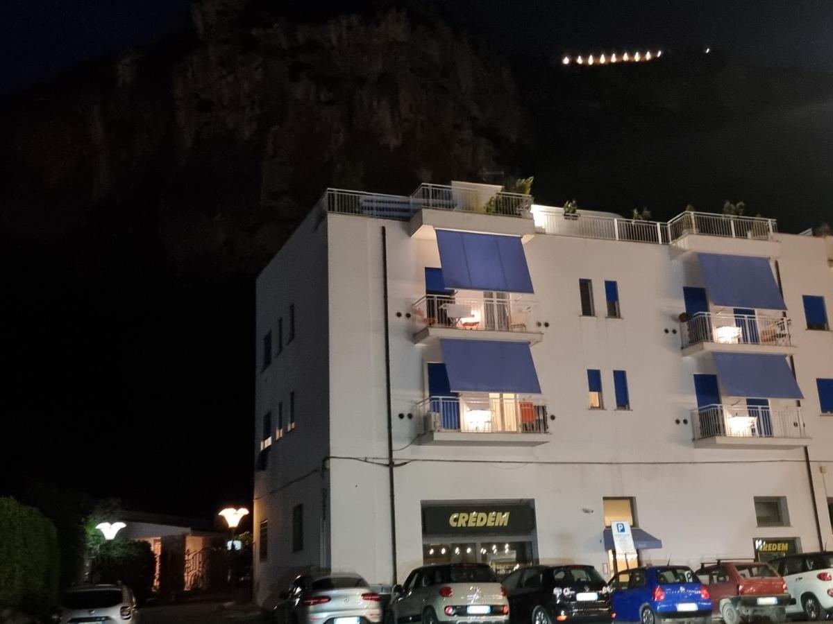 Reale Apartments Terracina Eksteriør billede